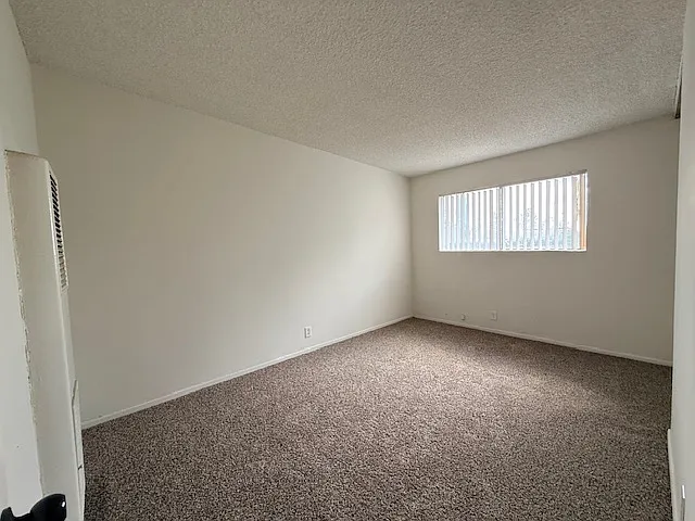 1435 Laurel Ave — Photo 20