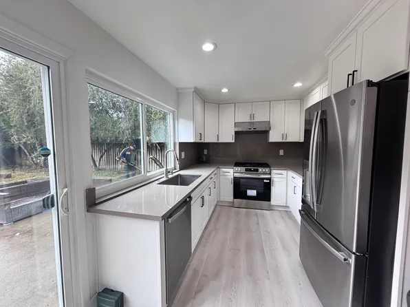 270 W Blaine St, Riverside, CA 92507