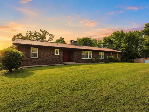 725 Oak Grove Rd, Benton, TN 37307