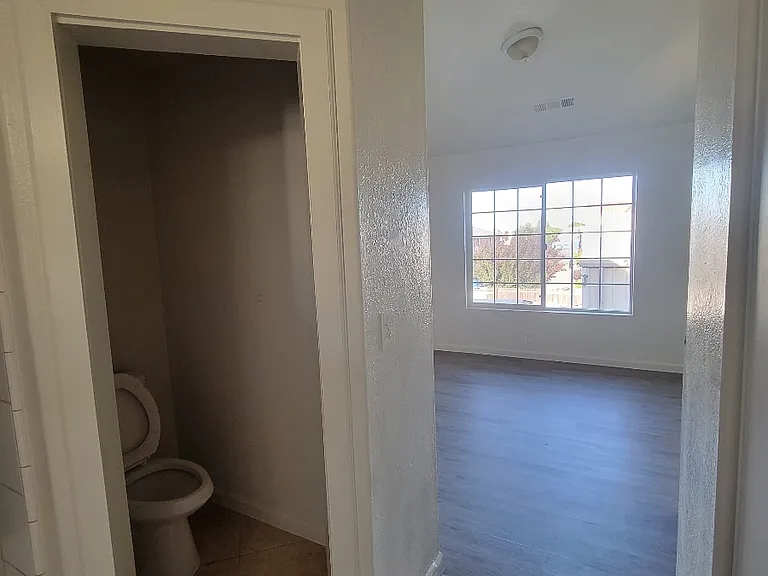 12 Highway Ave — Photo 22