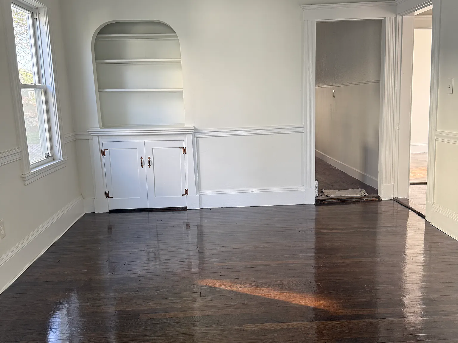 4 bed, 1.0 bath, $3,800 — Photo 2