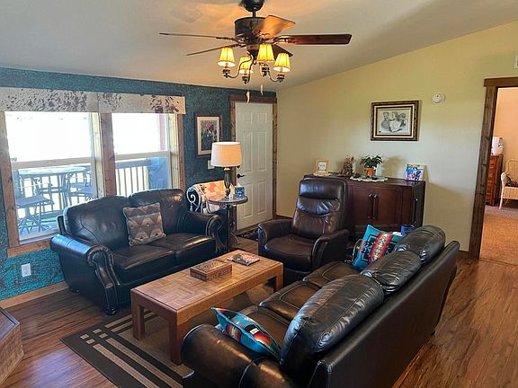 4th image of 12722 SE Cowboy Ct