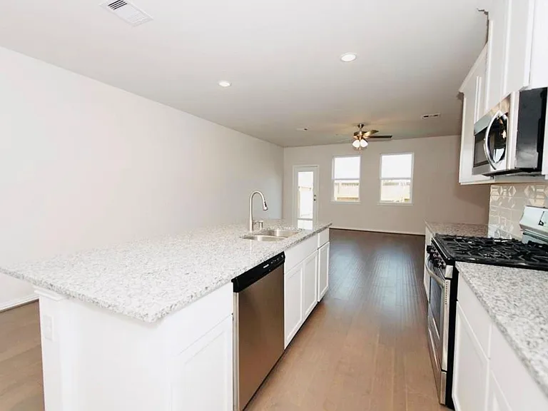 27930 Western Creek Ct — Photo 3