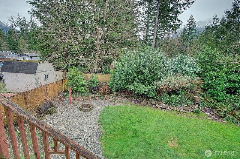 4th image of 44212 Fir Road