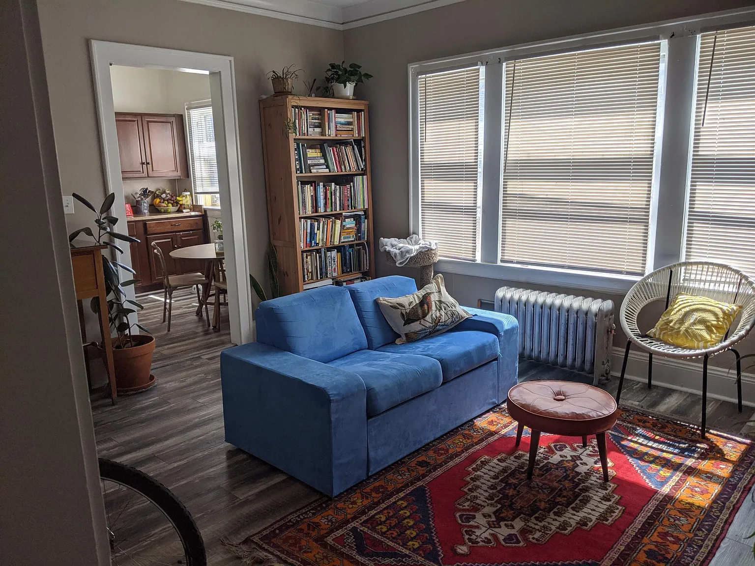 2 bed, 950 sqft, $1,250 — Photo 2