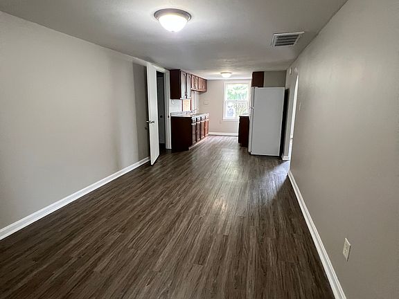 3rd image of 1044 Western Ct