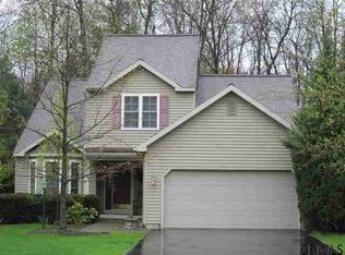 9 Sundance Dr, Saratoga Springs, NY 12866