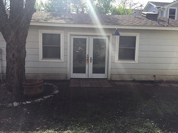 Separate Studio/Office with Bath