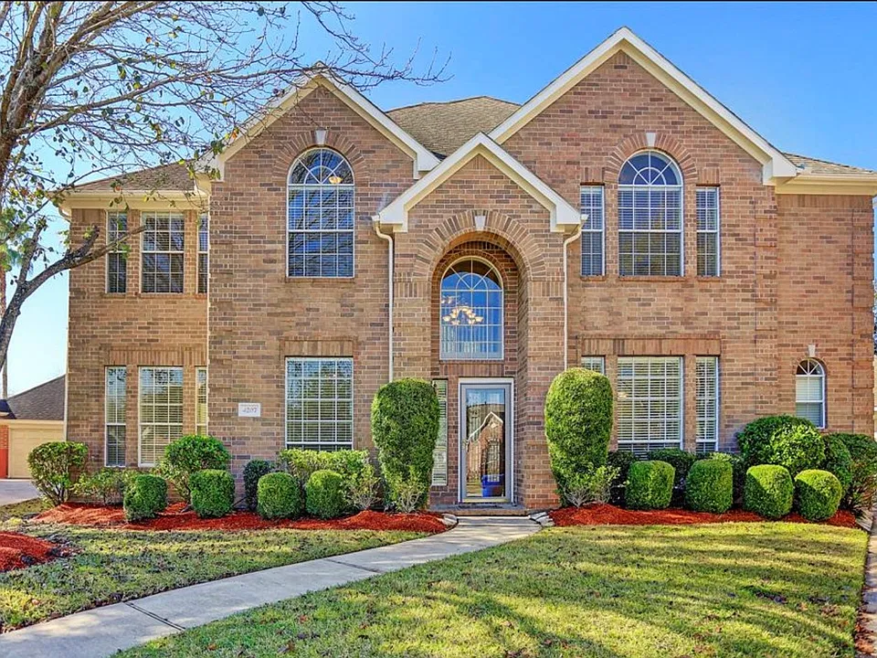 4207 Surfside Cir
