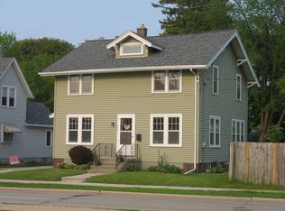 847 N 18th St, Manitowoc, WI 54220