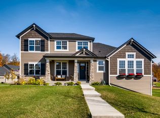 6835 Minnehaha Ct, Excelsior, MN 55331