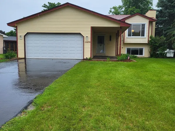 11620 Oregon Ave N, Champlin, MN 55316