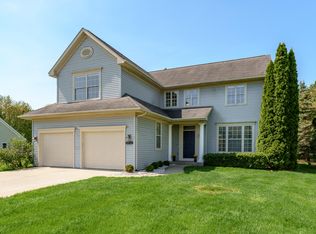 7252 Hampstead Ln, Portage, MI 49024