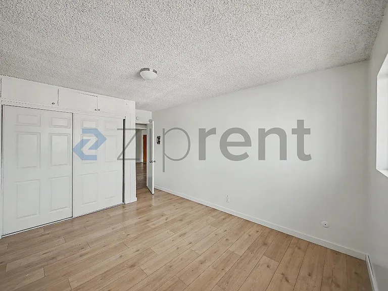 7119 Templeton St #C — Photo 13