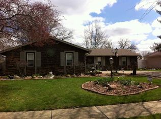 3931 Aboite Lake Dr, Fort Wayne, IN 46804