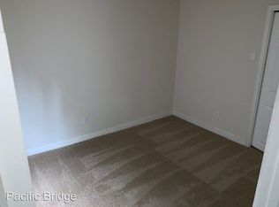 2446 55th Ave SW, Seattle, WA 98116