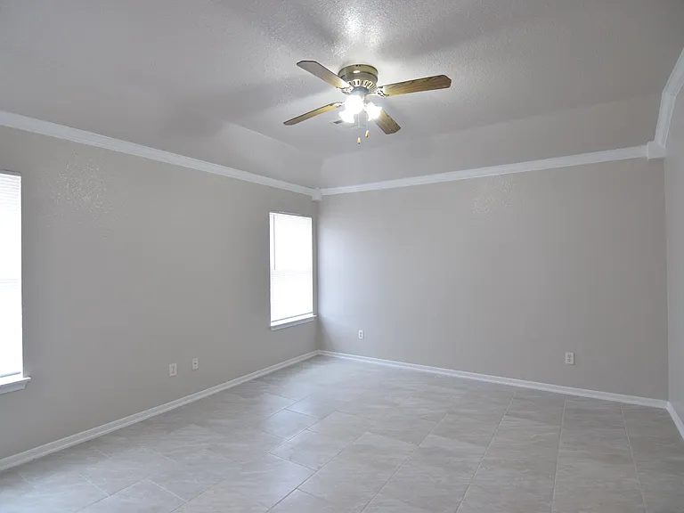 2403 Jake Dr — Photo 12