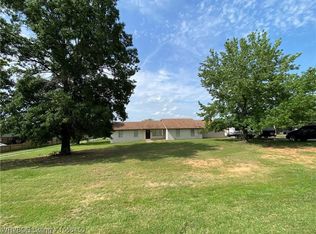 402 Rena Rd, Van Buren, AR 72956