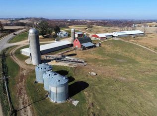 S7460 Johnson Ave, Viroqua, WI 54665