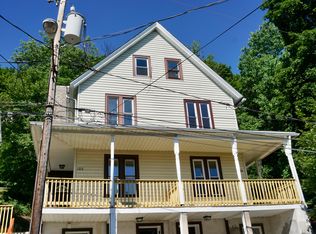 120 Hill St, Slatington, PA 18080