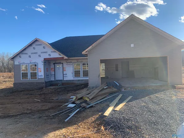 1475 Woods Cove Rd, Scottsboro, AL 35768