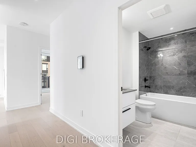 560 Rideau St #704 — Photo 26