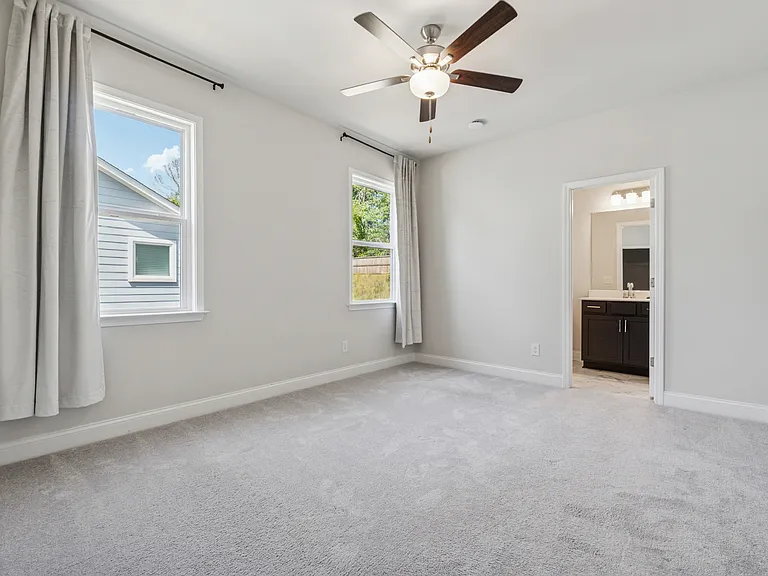 5155 Lansdale Ct — Photo 32
