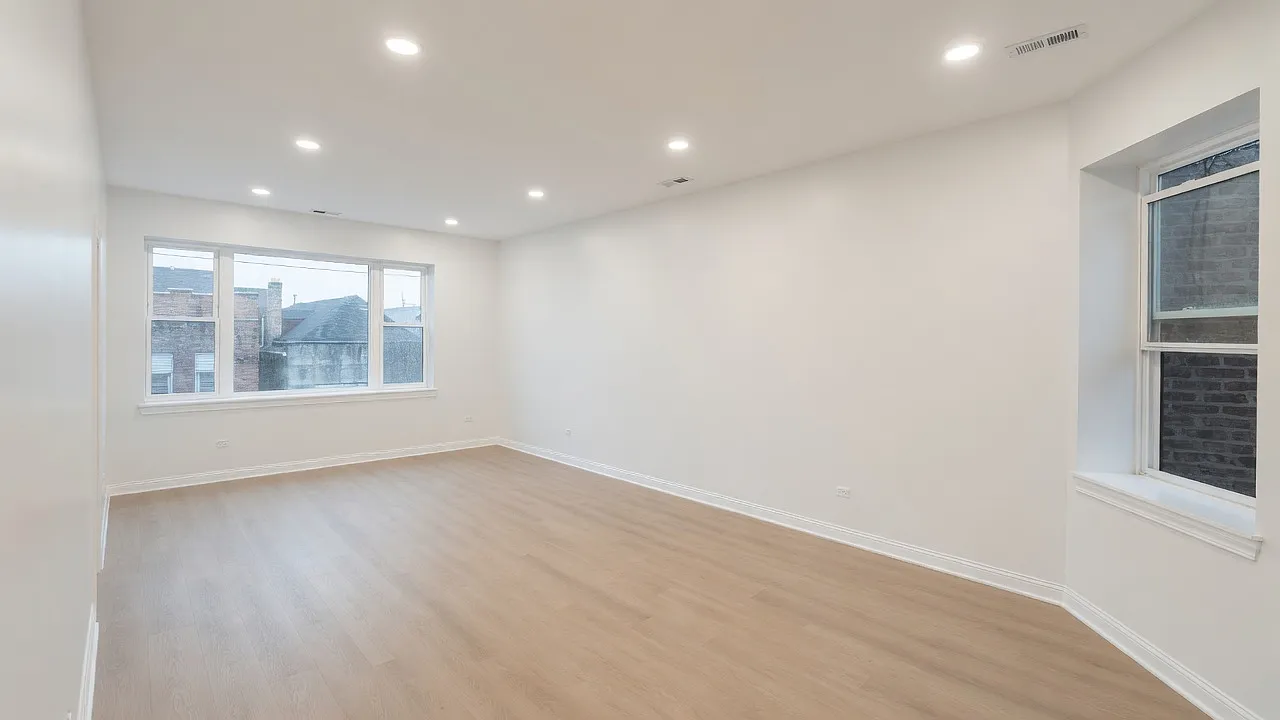 3 bed, 1500 sqft, $2,445 — Photo 3