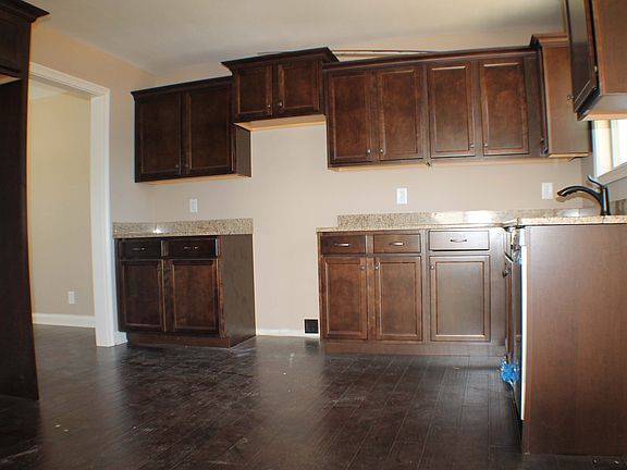 5th image of 3477 Bradfield Dr
