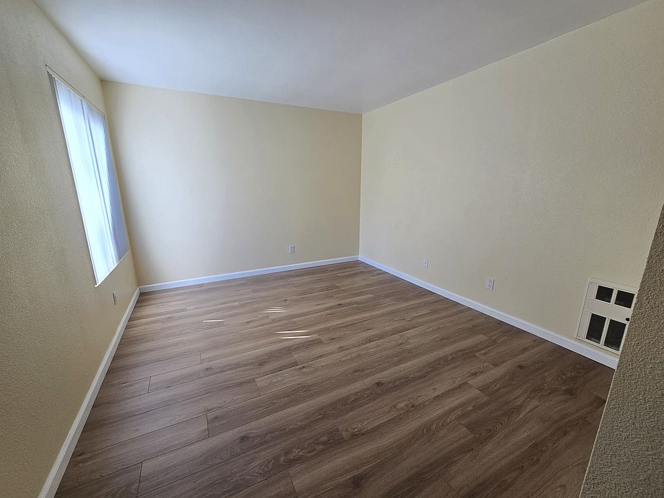 New floors in both bedrooms