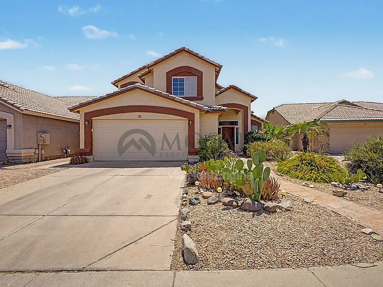 820 N Granada Dr — Photo 2