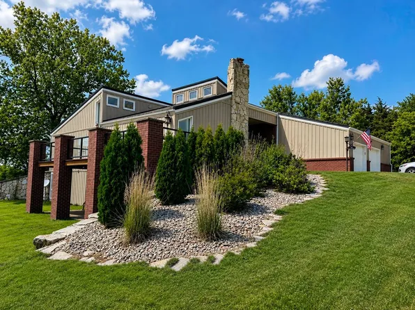 1606 Highland Dr, Concordia, KS 66901