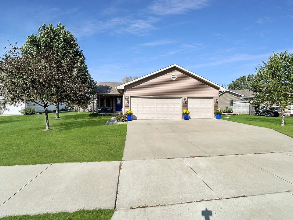 747 Konnor Ct, Omro, WI 54963 Zillow