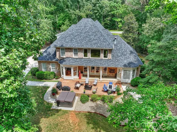 155 Pearl Bay Dr, New London, NC 28127