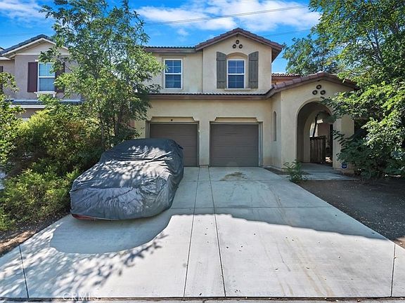 3rd image of 15165 Bluffside Ln