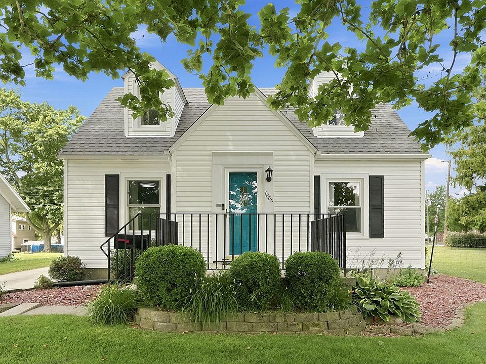 1st image of 1860 Fruit St