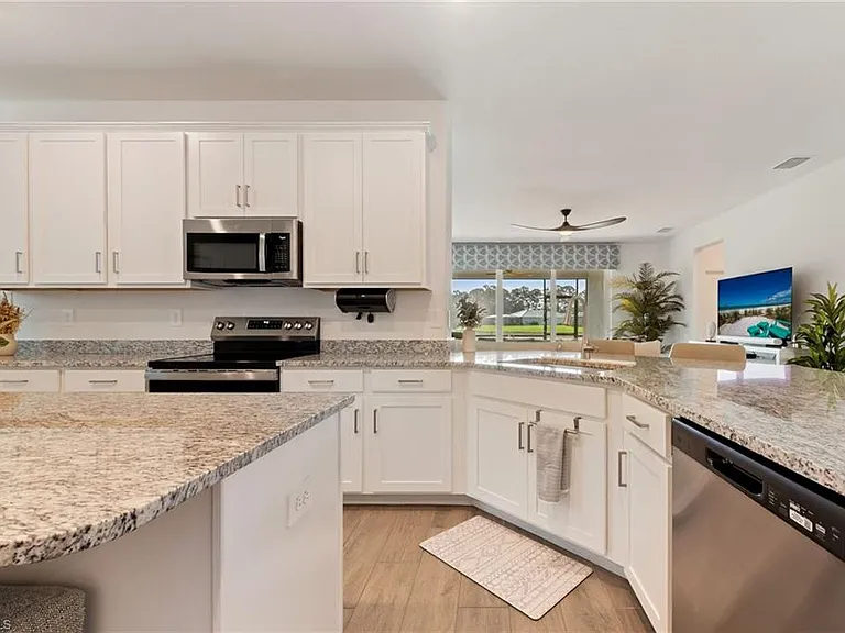 3524 Stormy Creek Ln — Photo 6
