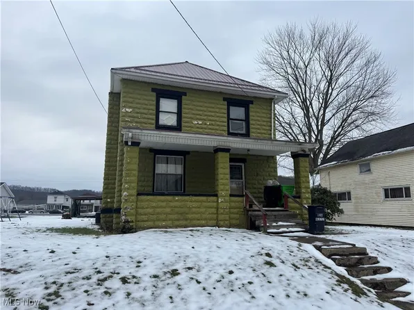 128 S 6th St, Dennison, OH 44621