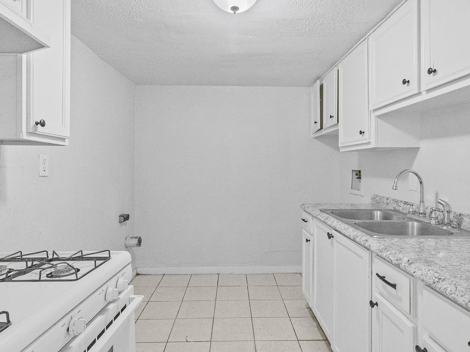 3 bed, 2.5 bath, 1104 sqft, $1,200 — Photo 4