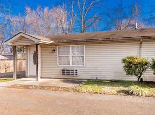 1906 Gilola Ave, Sellersburg, IN 47172