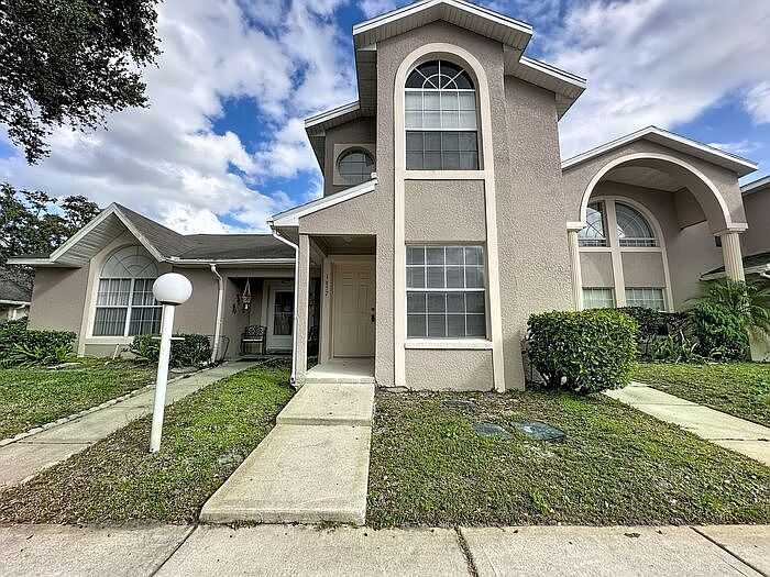 1st image of 1657 Windsor Oak Ct