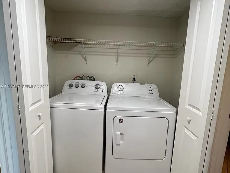 8215 Lake Dr #401 — Photo 7