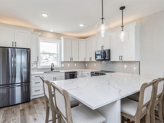 5th image of 1010 Ledgestone Ct