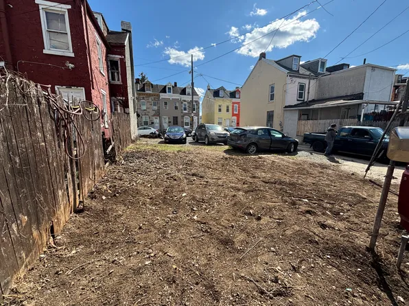 221 Hudson St, Reading, PA 19601