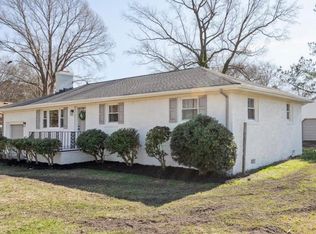 121 Thrasher Rd, Chesapeake, VA 23320