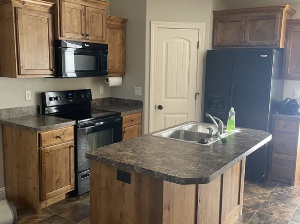 1212 Midway Ave, Ammon, ID 83406