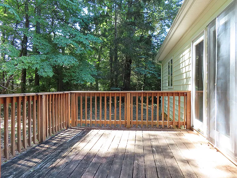 205 S English Hill Ln — Photo 16