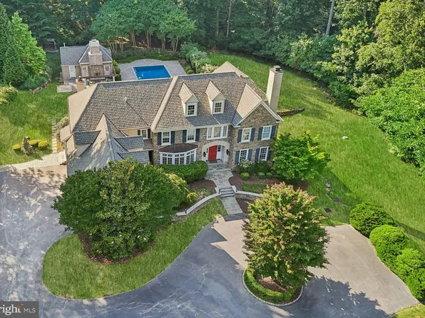 413 Timber Ln, Newtown Square, PA 19073