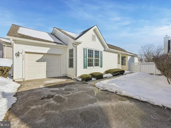 529 Fox Den Ct, Glen Mills, PA 19342