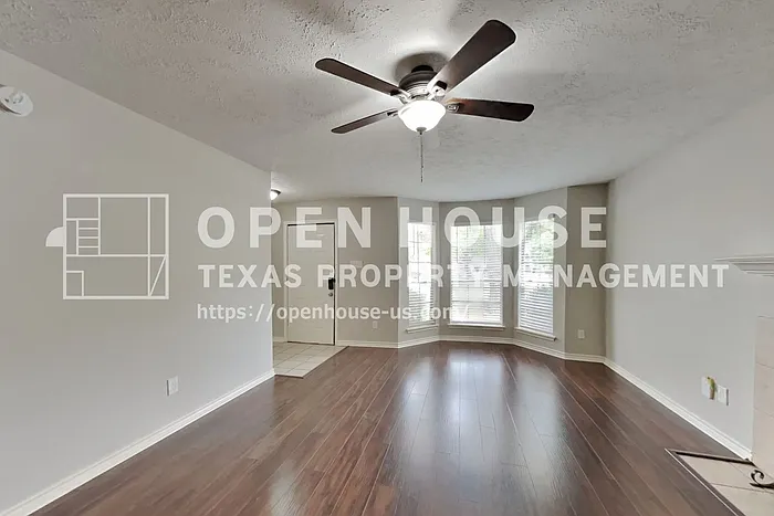 21504 Palace Pines Dr — Photo 4